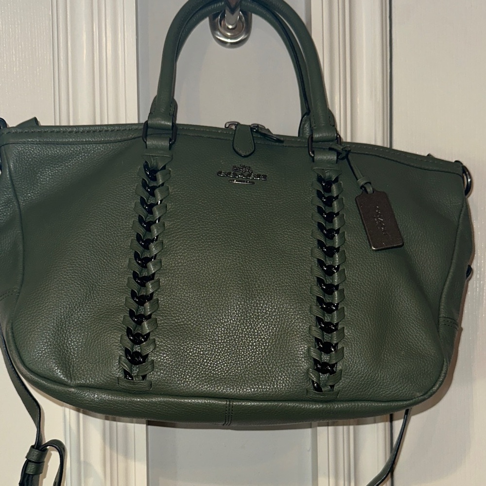 Coach Olive Green Leather Shoulder Bag
16x9x4